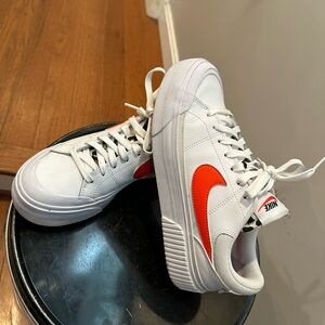 Nike Court Legacy Lift Platform Sneaker